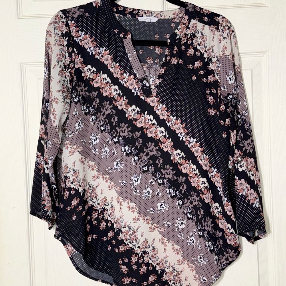 Maurices Black Pink Floral Polka Dot V-Neck Blouse Small